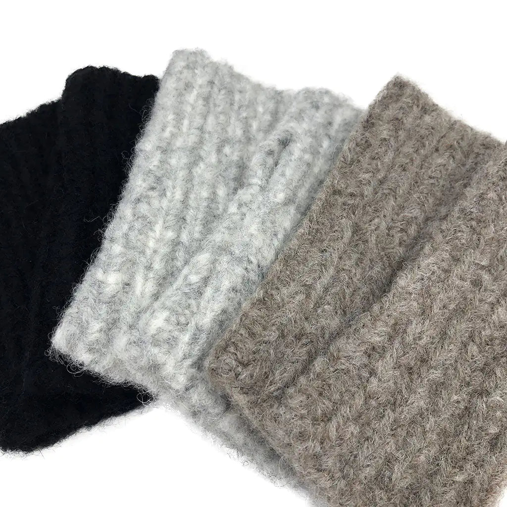 Gray Ribbed Alpaca Gloves